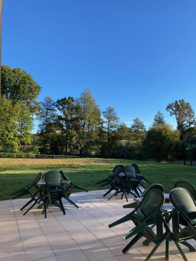 Gattico Agriturismo Altana Del Motto Rosso מראה חיצוני תמונה