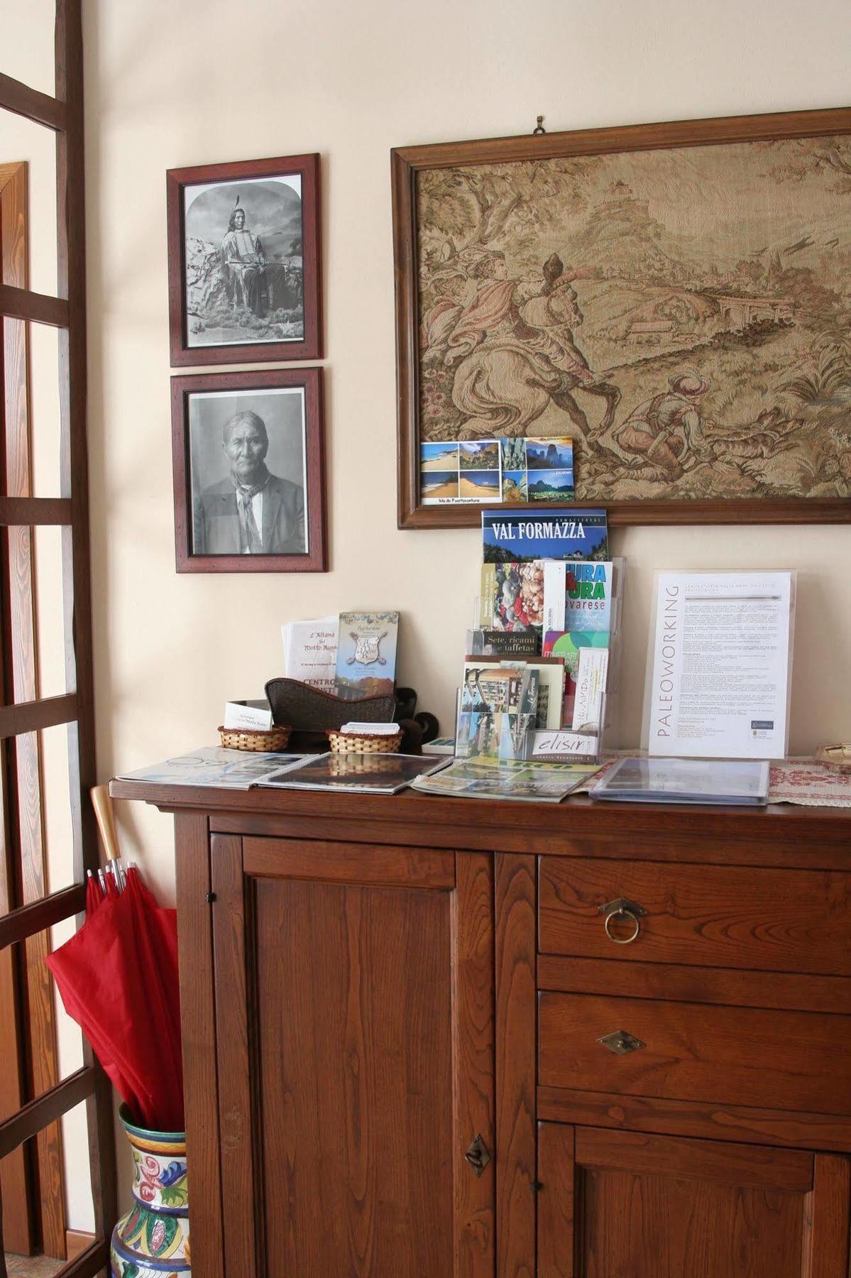 Gattico Agriturismo Altana Del Motto Rosso מראה חיצוני תמונה